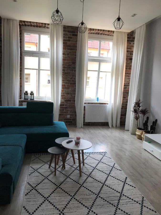 Апартаменты Apartament Paderewskiego 10 Свиноуйсьце Экстерьер фото